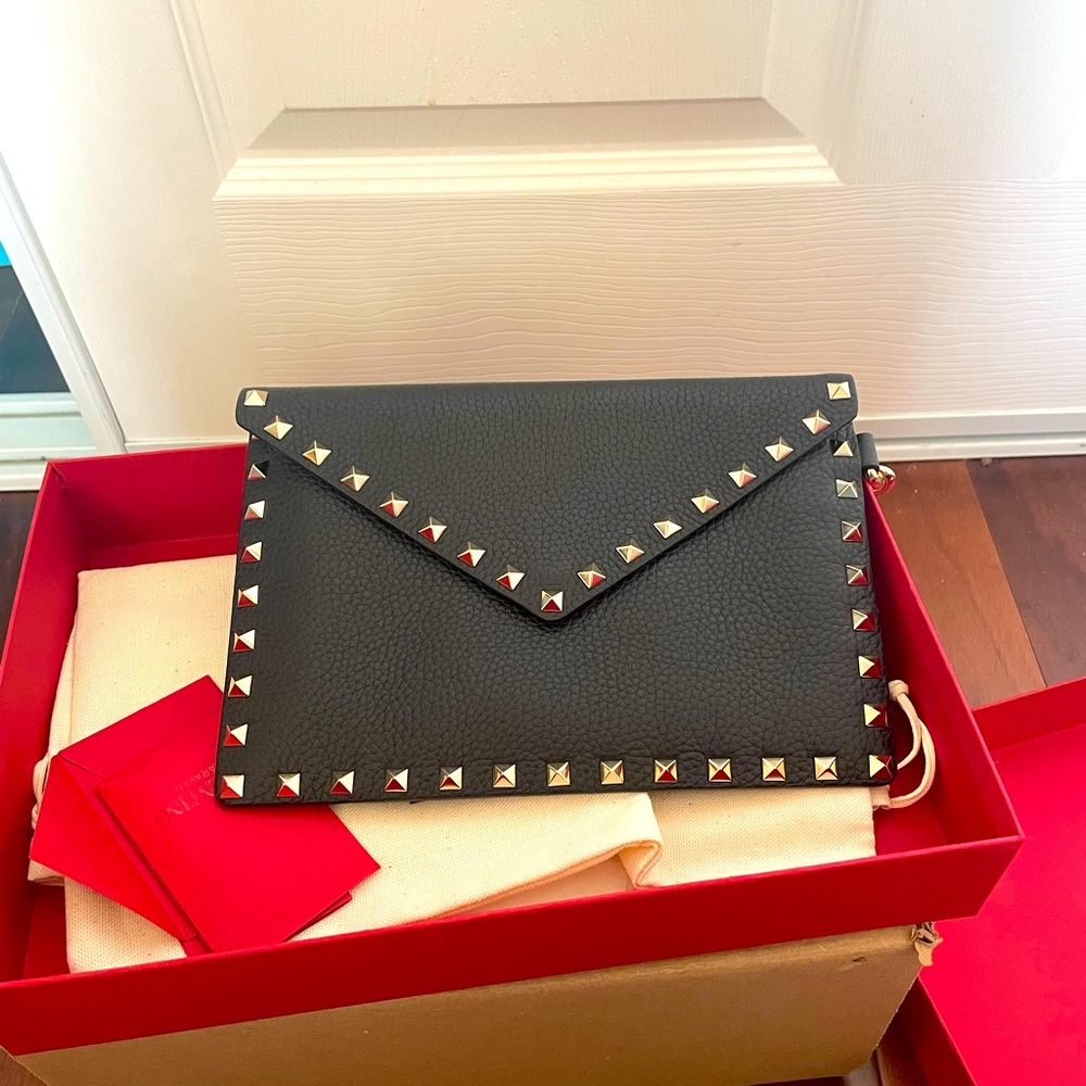 Valentine clutch